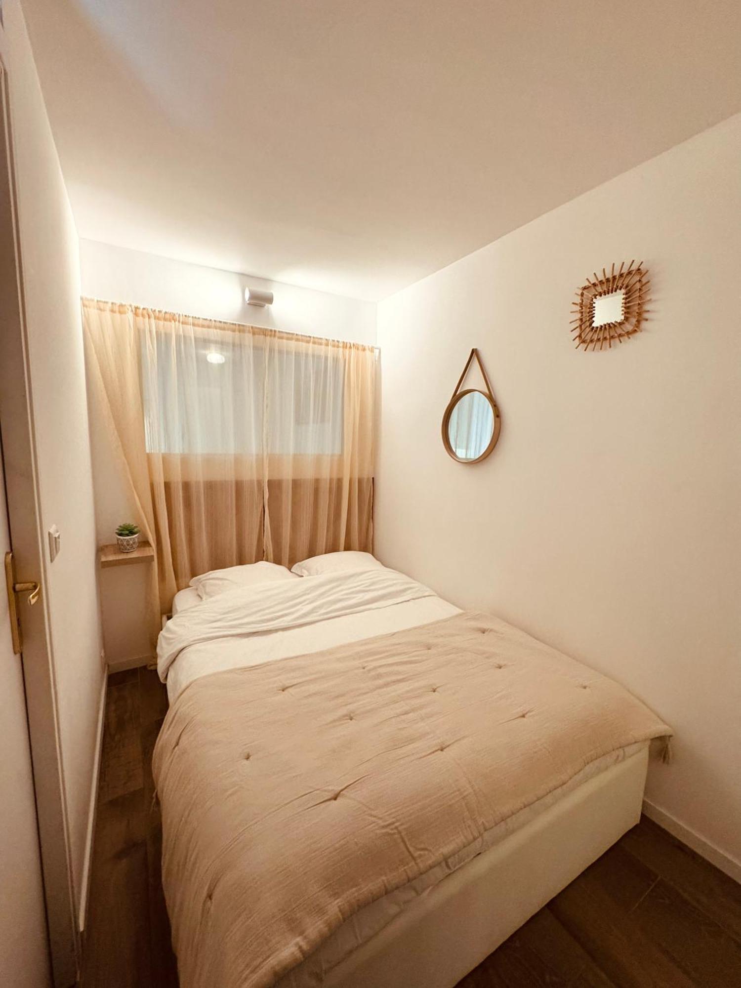 Claelle Appartment - 200M Beach Мандельє-ла-Напуль Екстер'єр фото