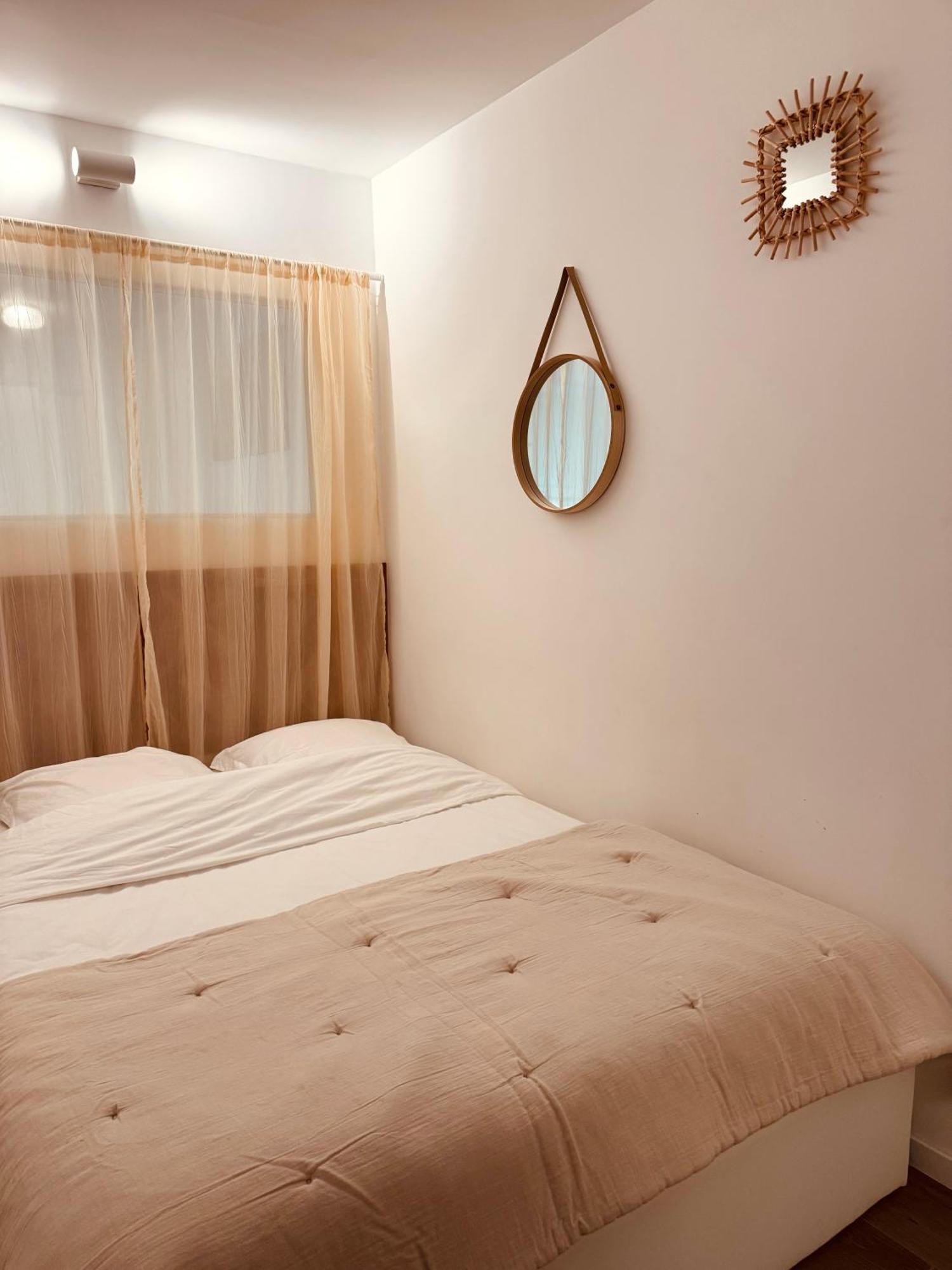 Claelle Appartment - 200M Beach Мандельє-ла-Напуль Екстер'єр фото